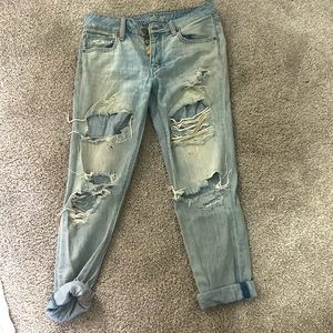 American Eagle Distressed Tomgirl Jeans
